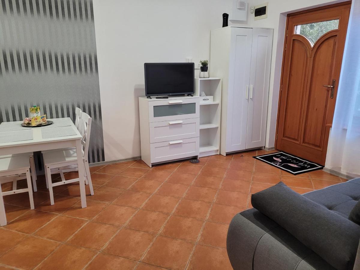 Martina Apartman Gyula Exterior foto