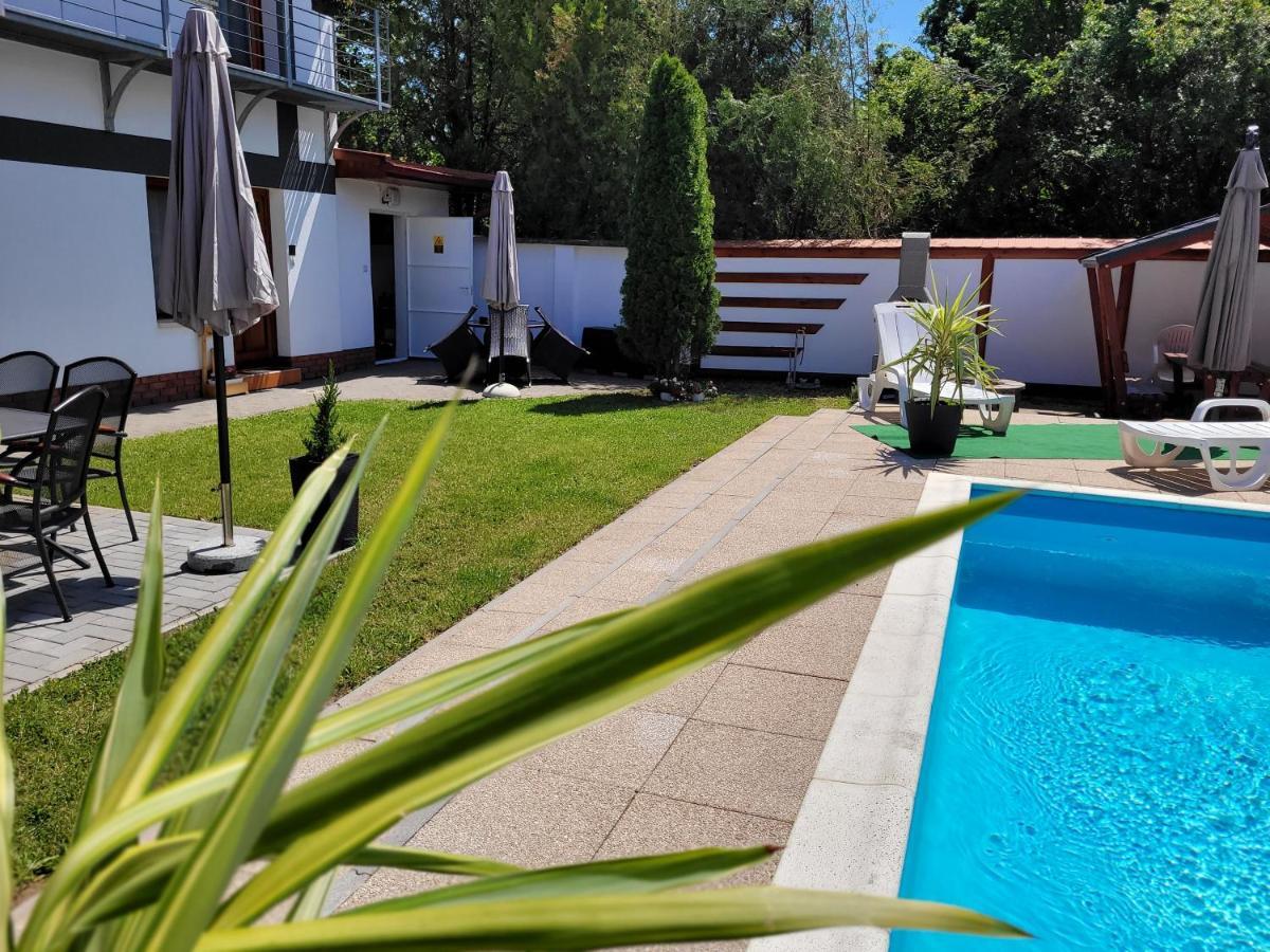 Martina Apartman Gyula Exterior foto